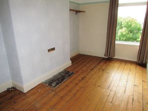 Bedroom - click for photo gallery